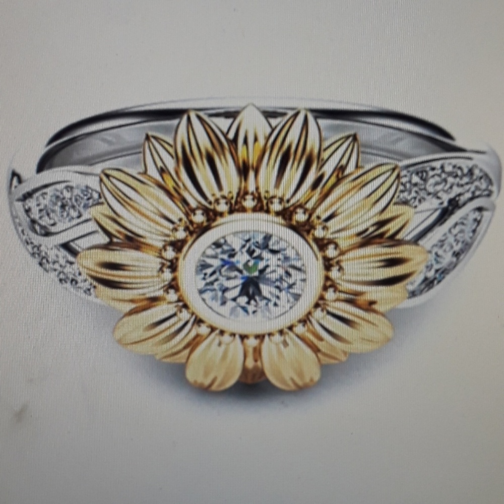 New Two Tone Silver Plated Sunflower Ring - Picture 3 of 5